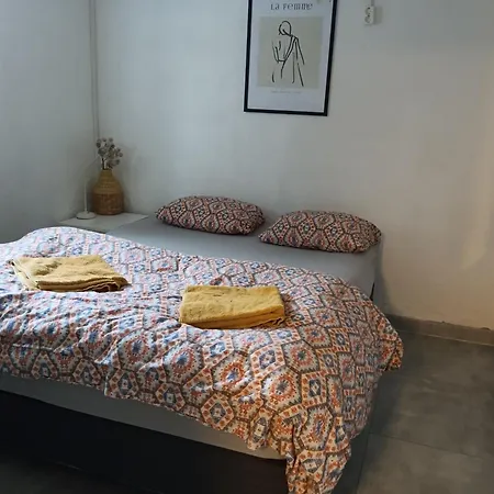 Διαμέρισμα Newly Renovated 2 Bedrooms Apartment - Walking Distance To Everything In Moss *